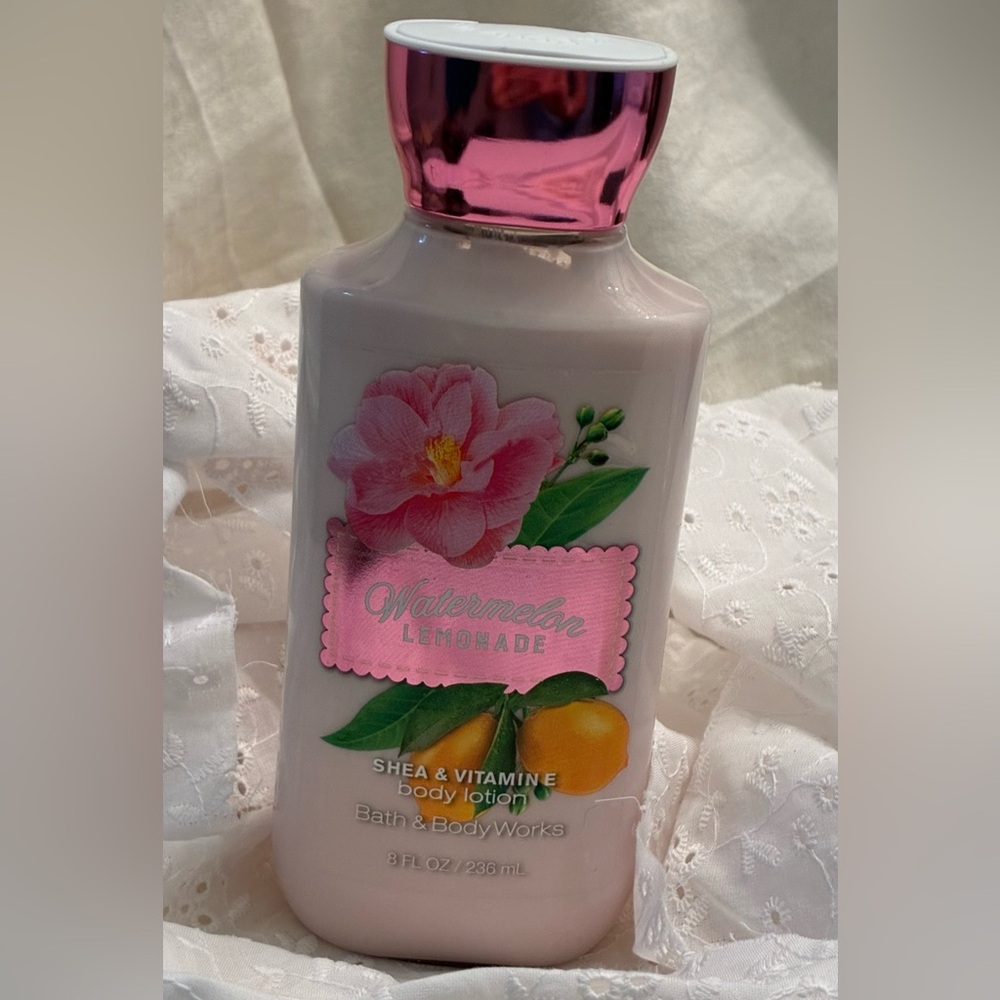Lotion - “Bath & Body Works” - 8 oz.
“Watermelon & Lemonade” NWT